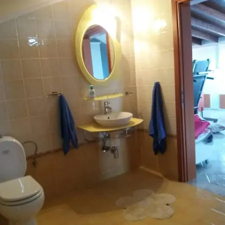 Attic Family Apartment Paralia Dionisiou Zewnętrze zdjęcie