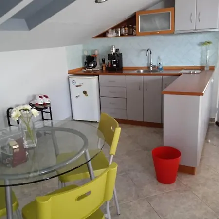 Attic Family Apartment Paralia Dionisiou Zewnętrze zdjęcie